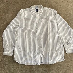 XL Gap Relaxed Men’s Button Down Striped Shirt - Excellent Used Condition